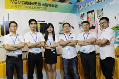 我在這里，你在那里，我們共同綻放！